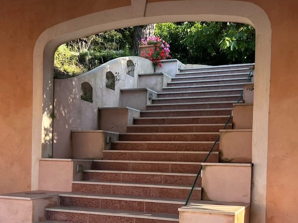 Les Parcs de Saint-Tropez — Waterfront Estate — photograph 7 of 12