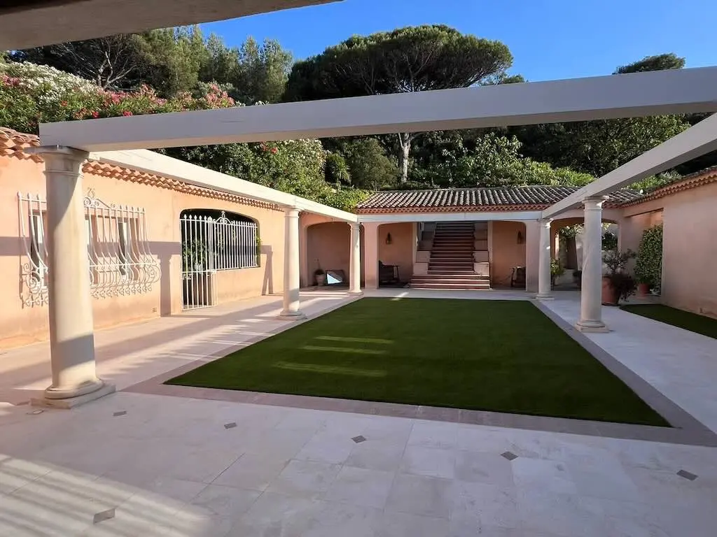 Les Parcs de Saint-Tropez — Waterfront Estate — photograph 6 of 12